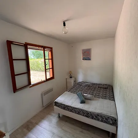 Maison De Vacance Foret & Vakantiehuis *